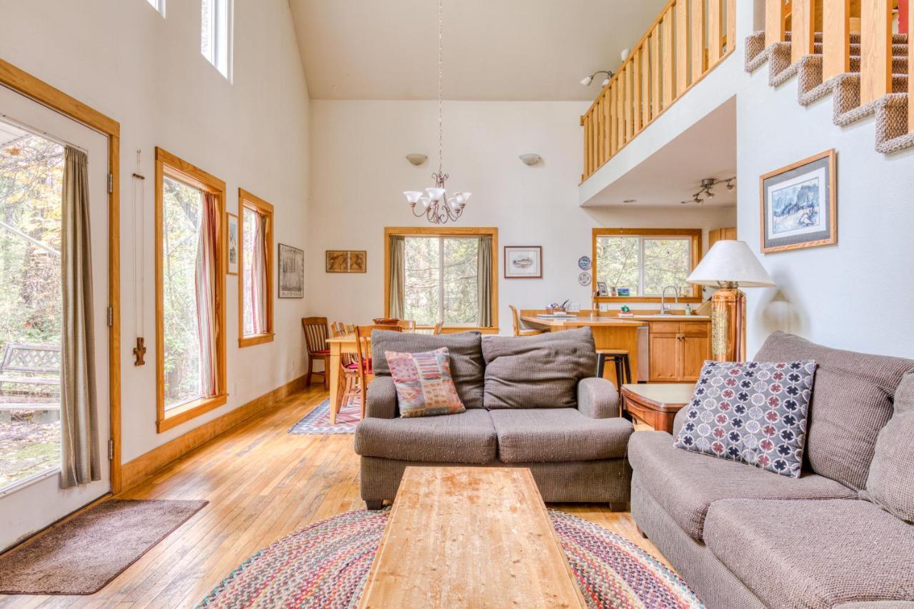 Wildwood Cabin Welches エクステリア 写真