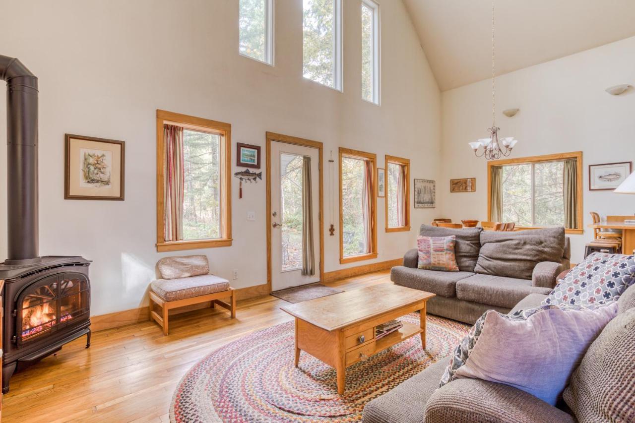 Wildwood Cabin Welches エクステリア 写真
