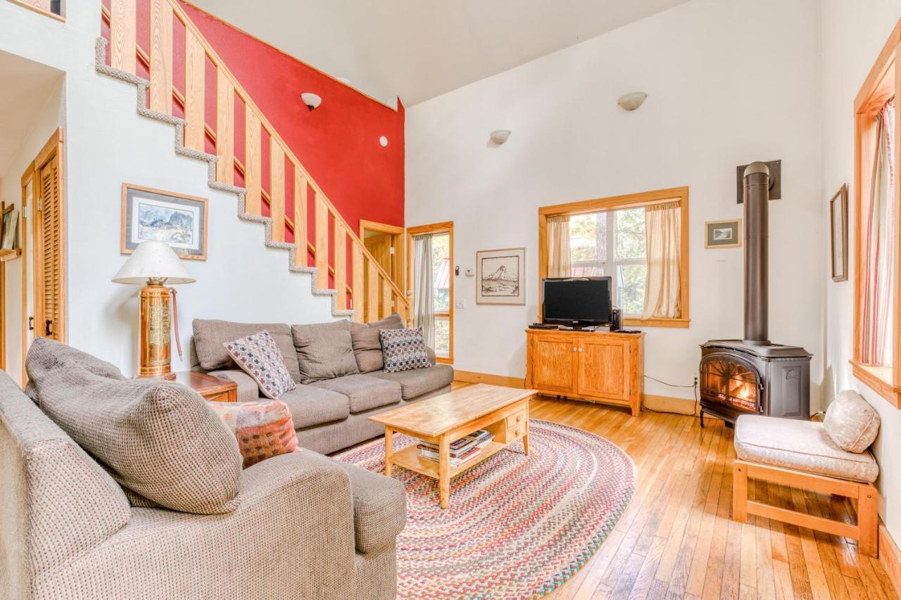 Wildwood Cabin Welches エクステリア 写真