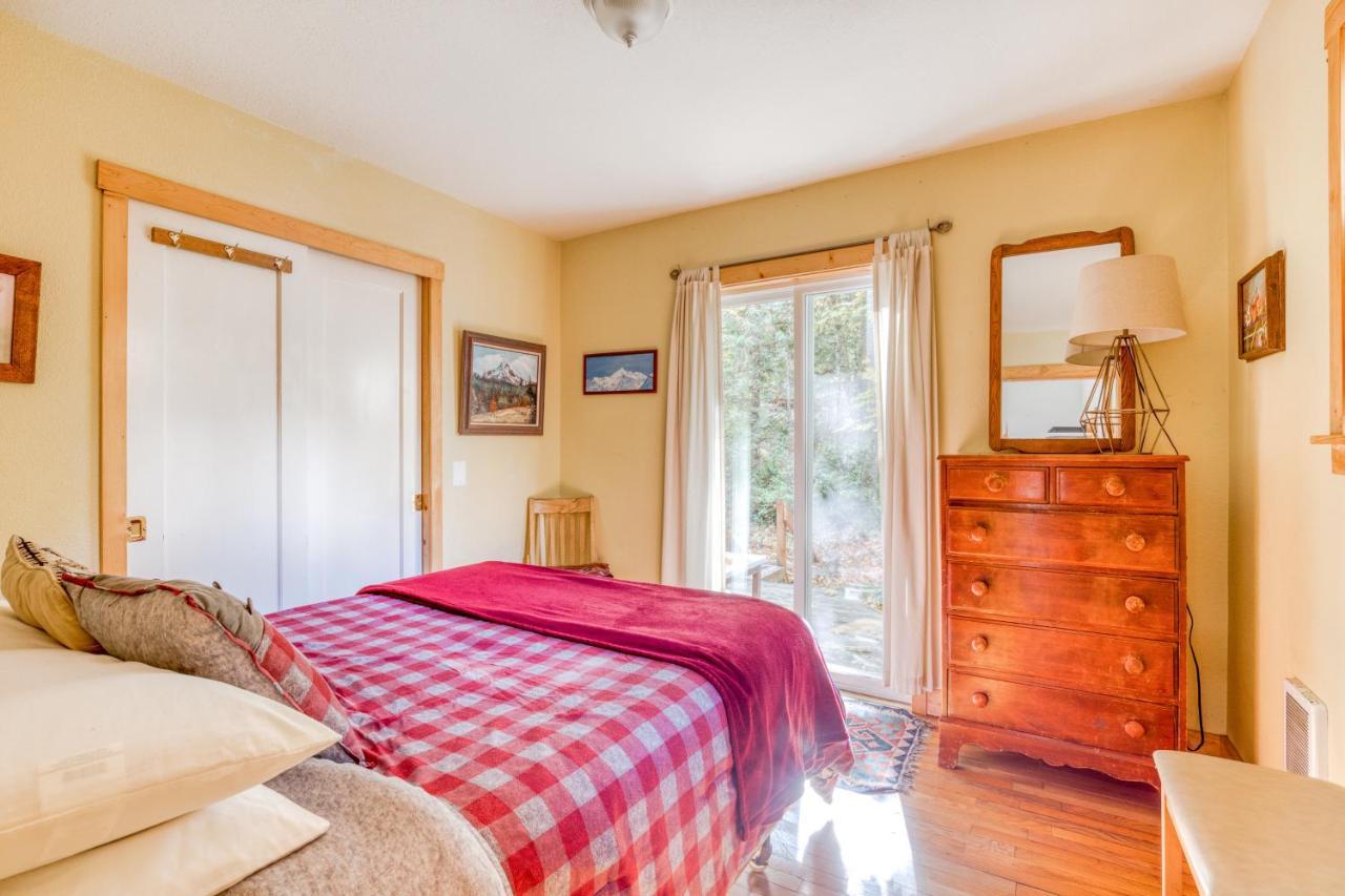 Wildwood Cabin Welches エクステリア 写真